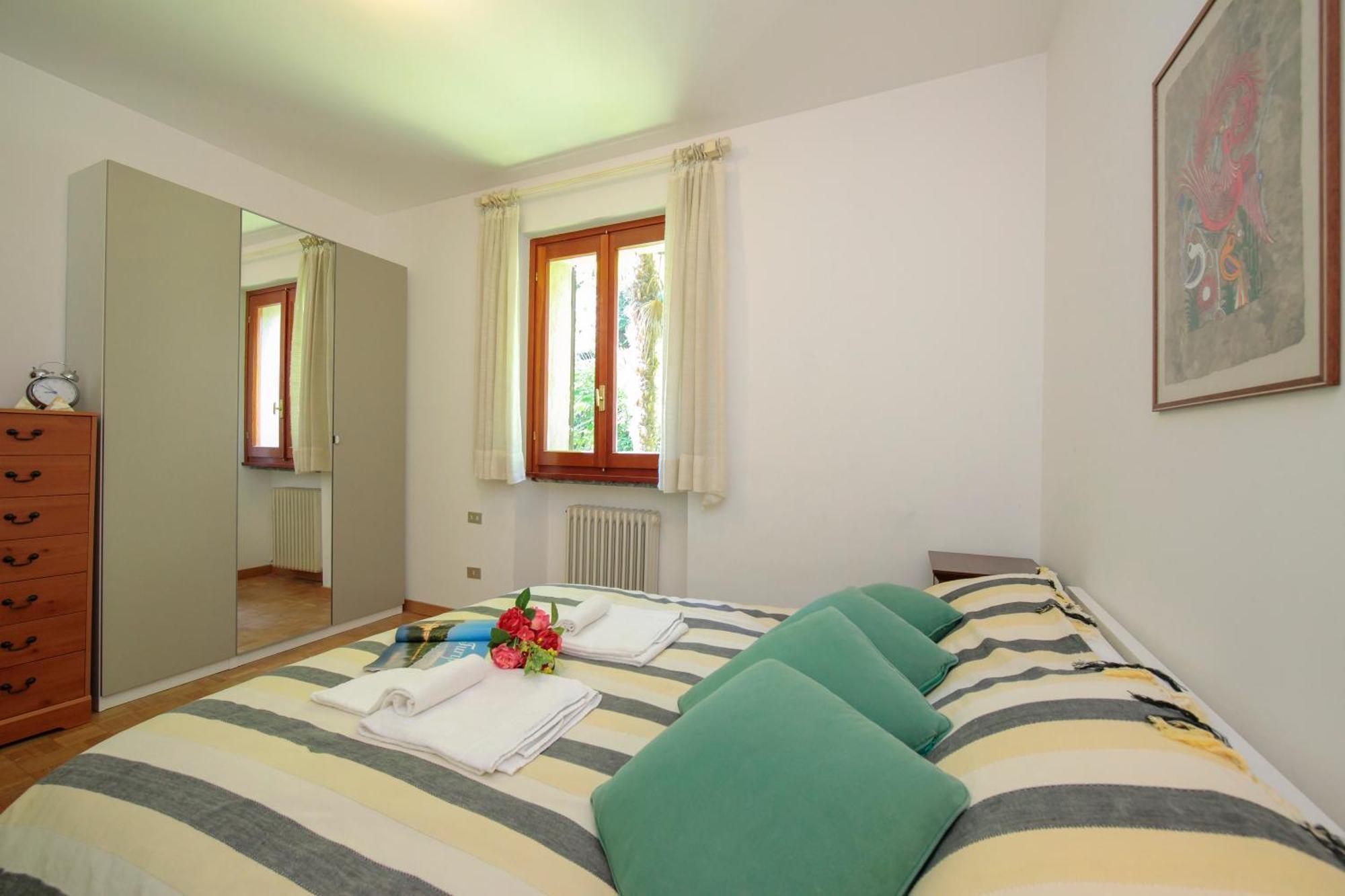 Bella Menaggio Terrazzo Apartment Exterior photo