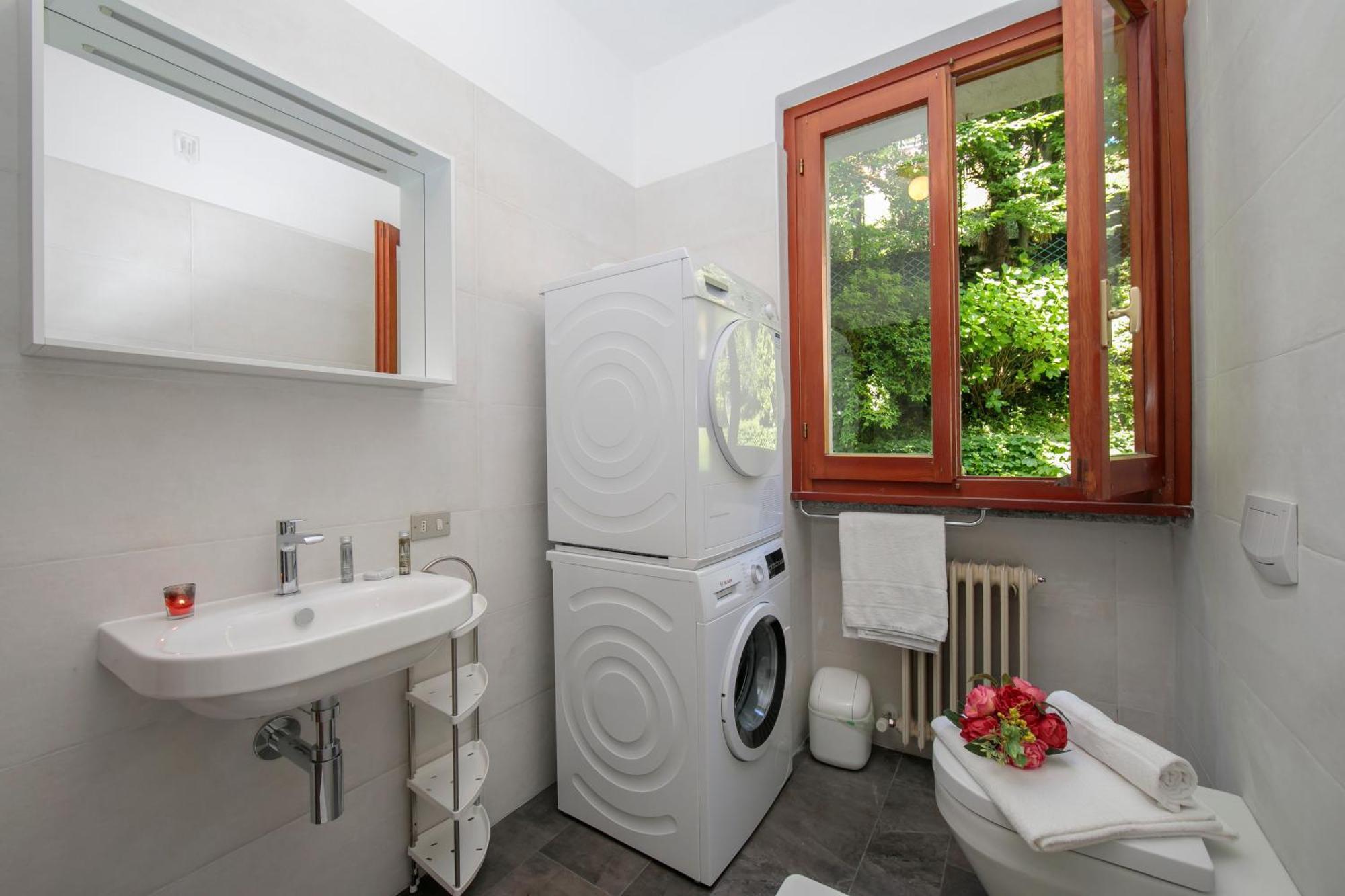 Bella Menaggio Terrazzo Apartment Exterior photo